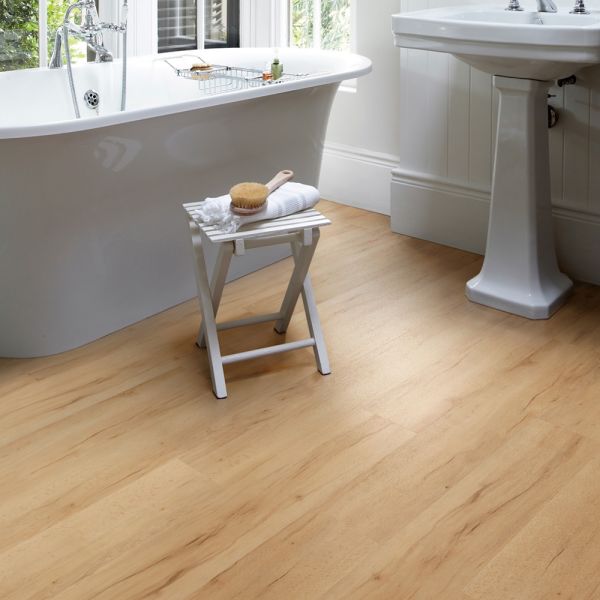 Polyflor Camaro Loc 3429 Summer Maple Click Vinyl Flooring at £71.27